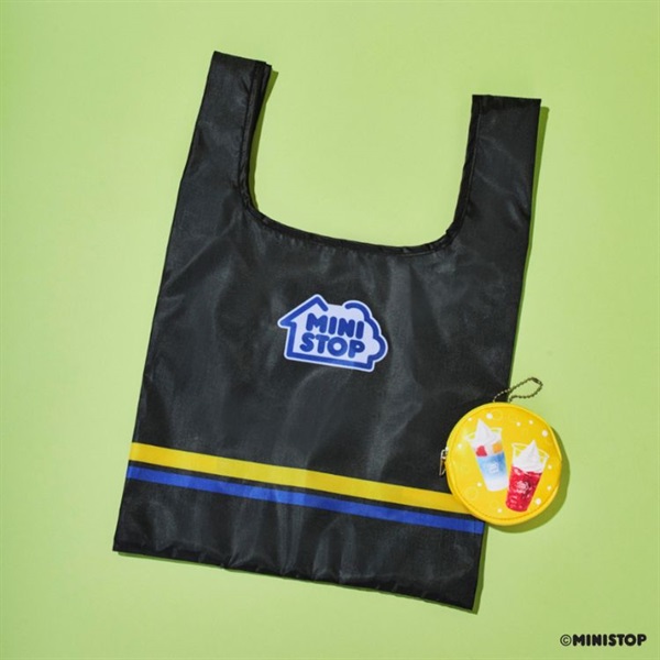 【ミニストップ公式】ハロハロポーチ＆オリジナルロゴエコバッグ BLACK（ミニ冊子付）